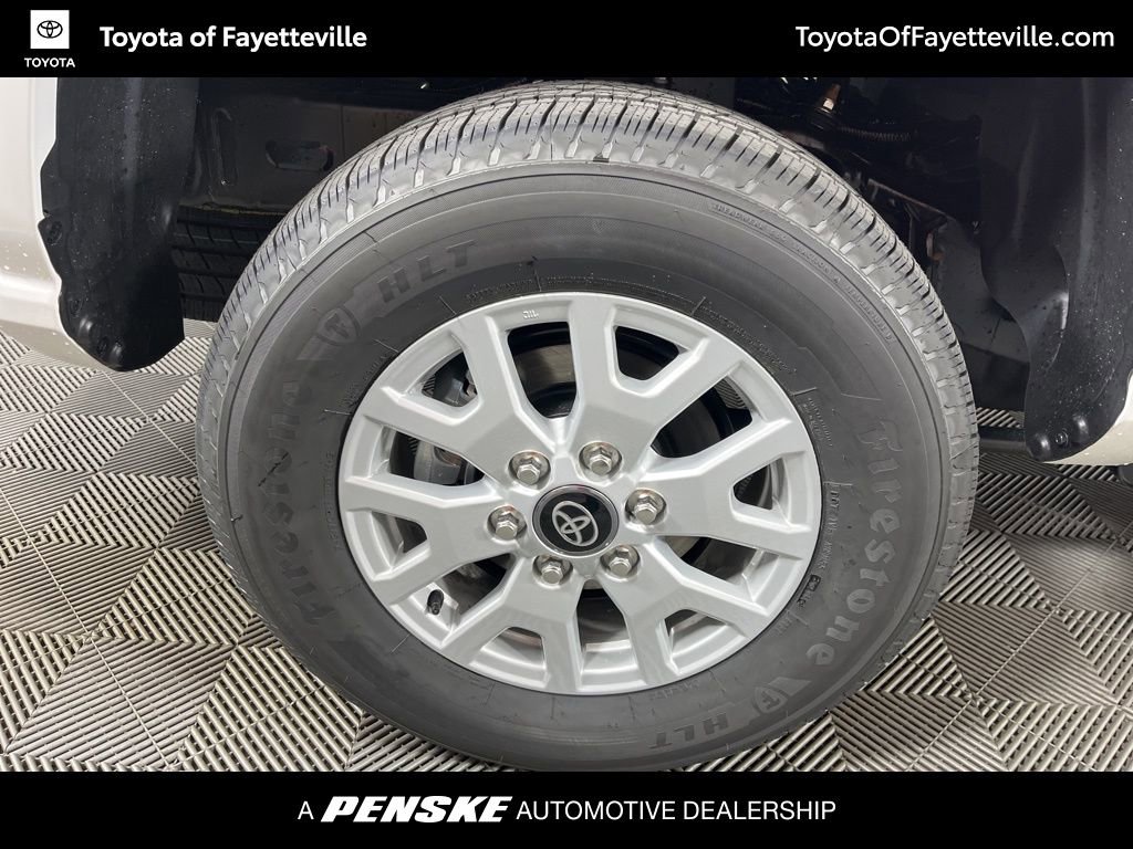 2026 Toyota Tacoma SR5 - Photo 18
