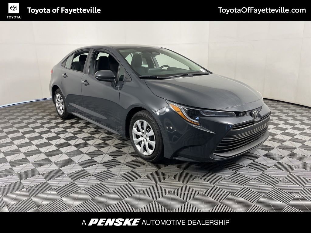 2024 Toyota Corolla LE - Photo 13