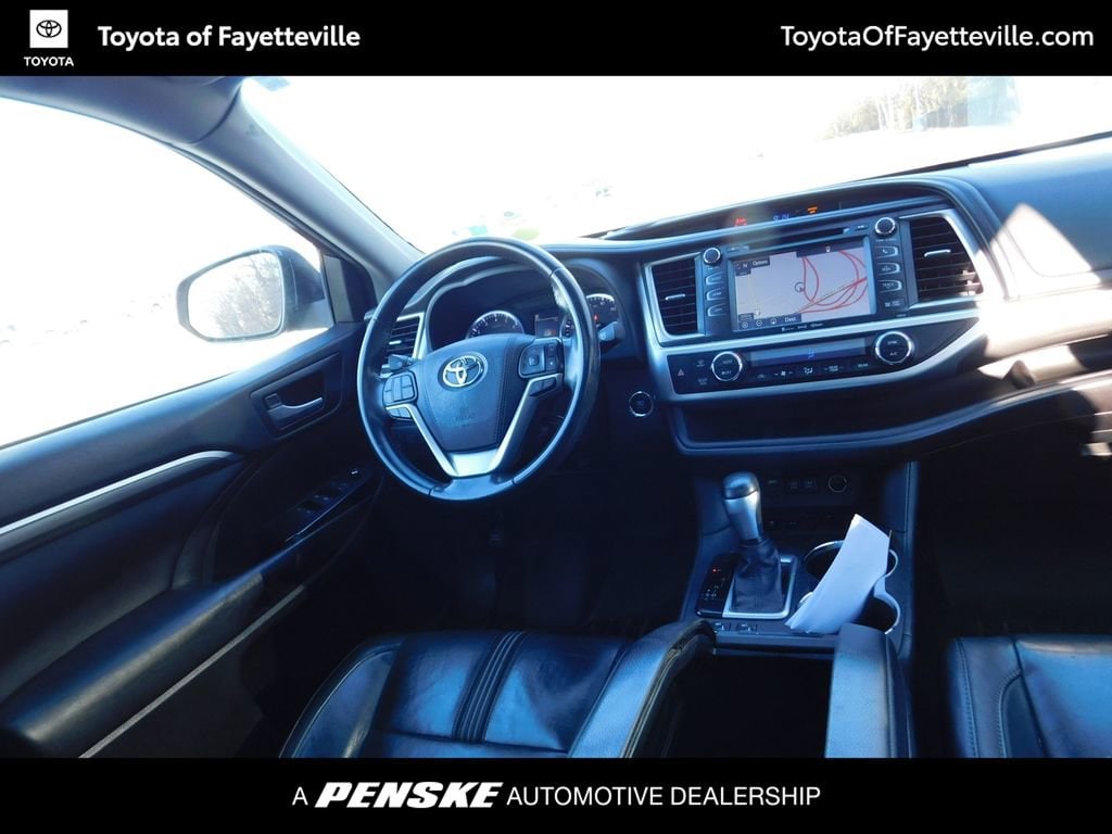 Used 2017 Toyota Highlander XLE SUV