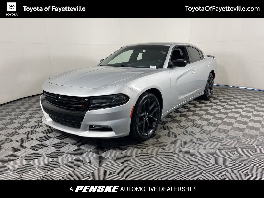 2019 Dodge Charger SXT's photo