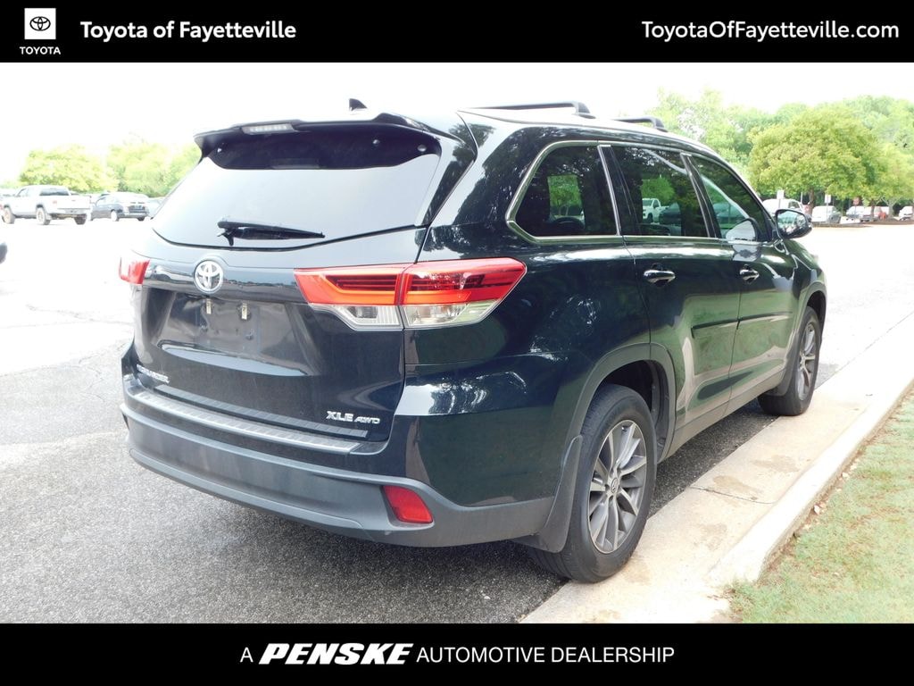 Used 2019 Toyota Highlander XLE SUV