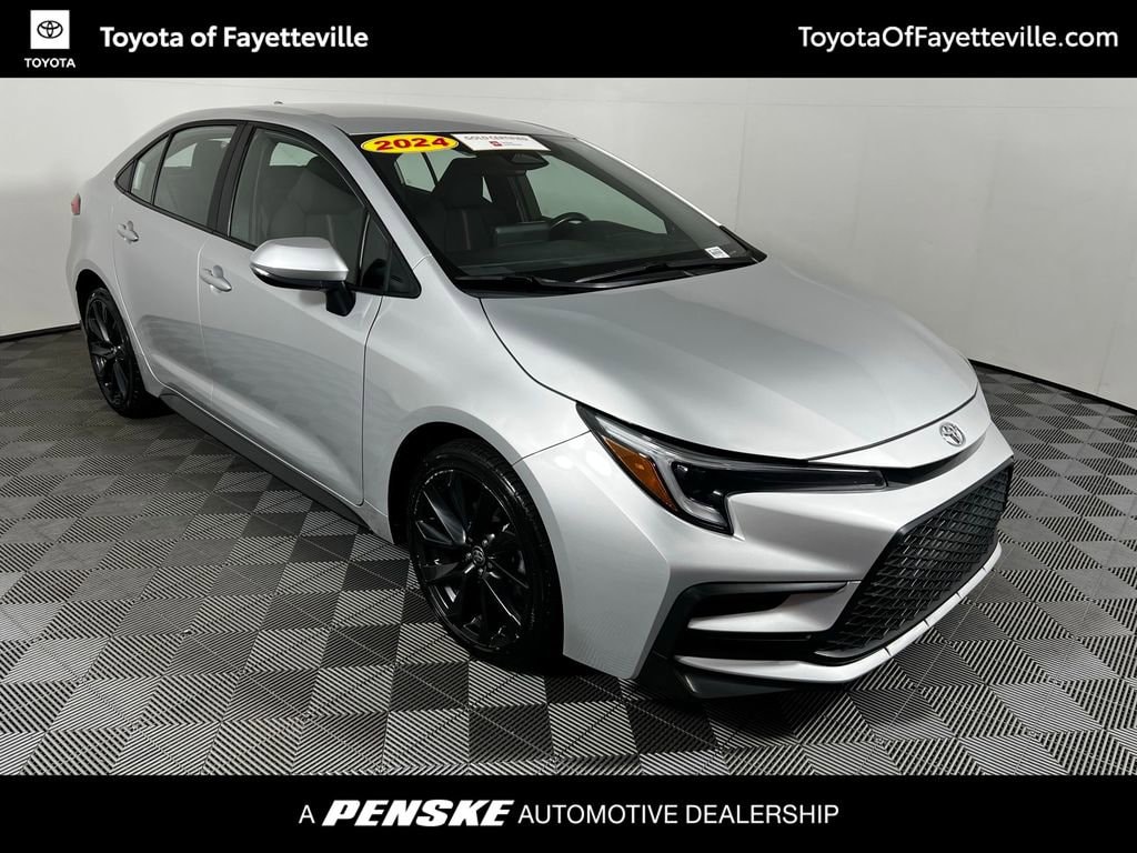 Used 2024 Toyota Corolla SE Sedan