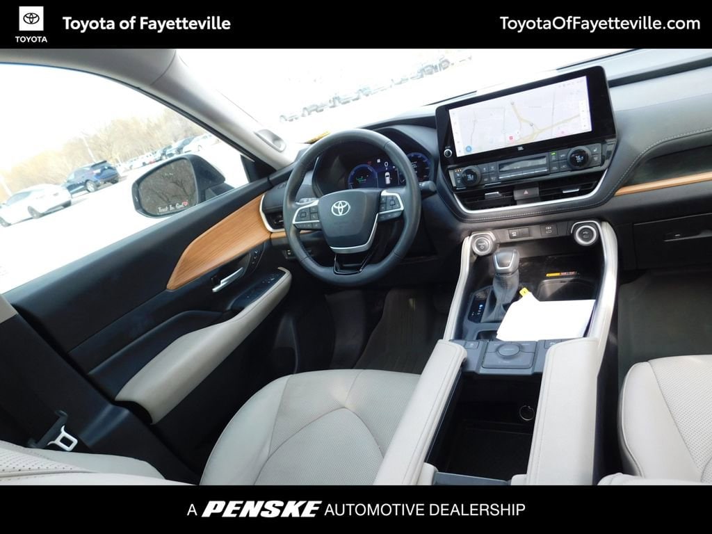 Used 2024 Toyota Grand Highlander Hybrid Limited SUV