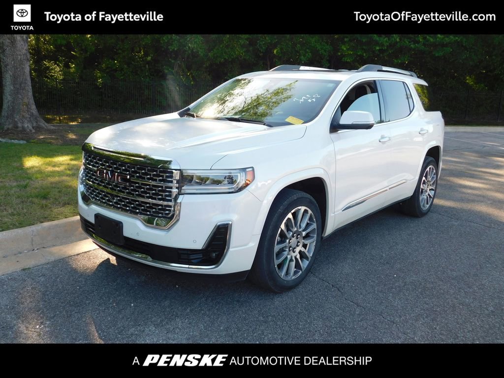 2023 GMC Acadia Denali FWD's photo