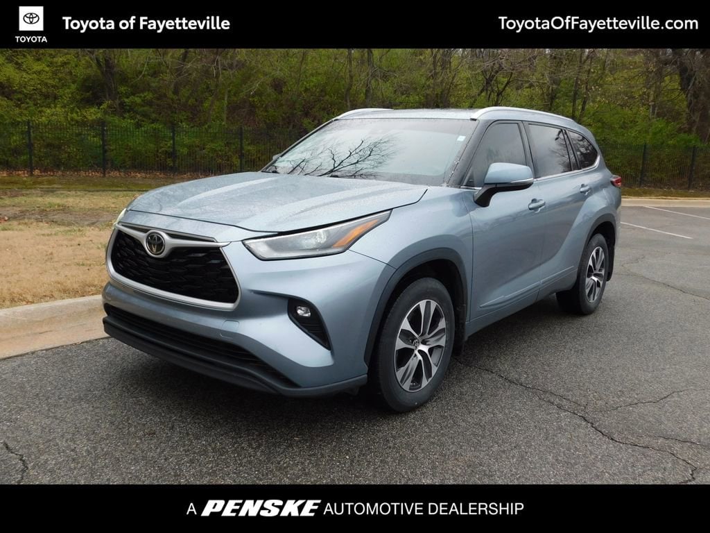 Used 2021 Toyota Highlander XLE SUV