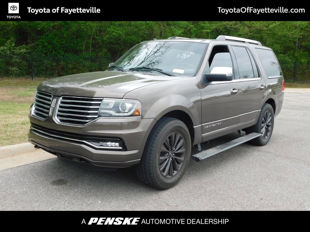 2016 Lincoln Navigator Select