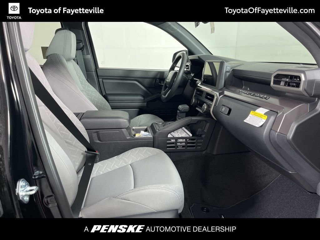 2026 Toyota Tacoma SR5 - Photo 8