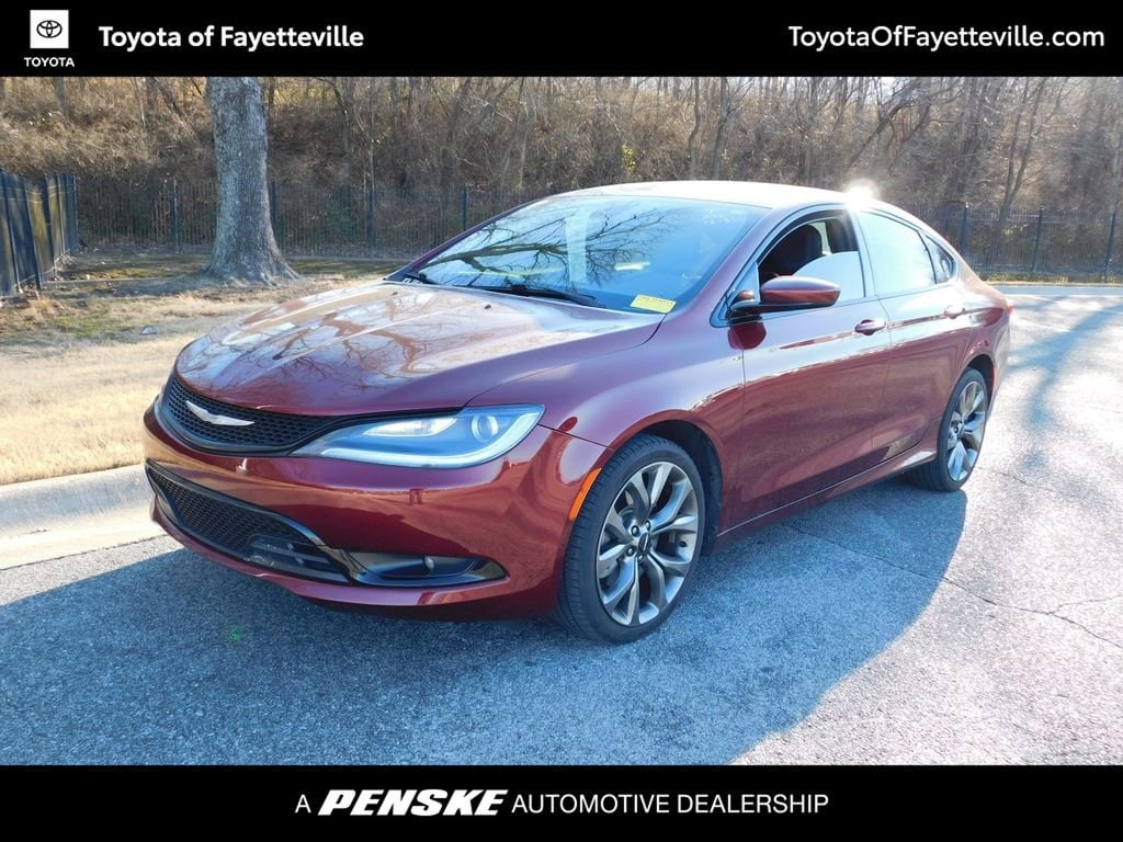 2015 Chrysler 200 S