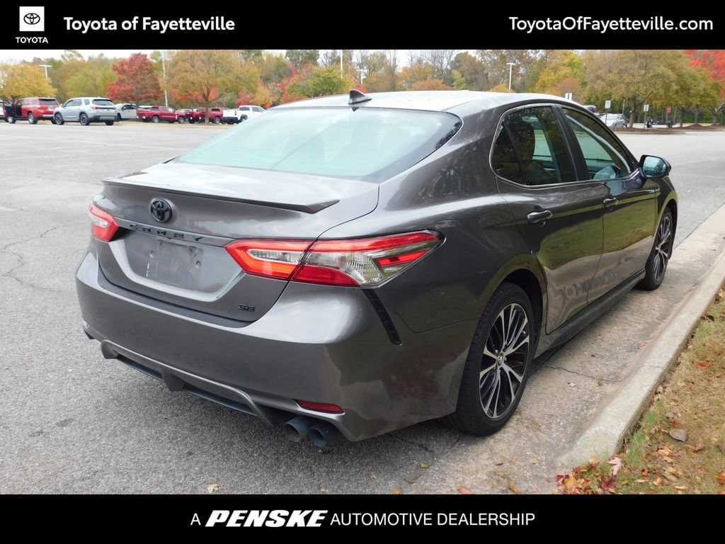 Used 2019 Toyota Camry SE Sedan