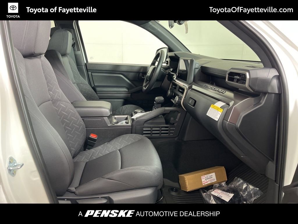 2026 Toyota Tacoma SR5 - Photo 10