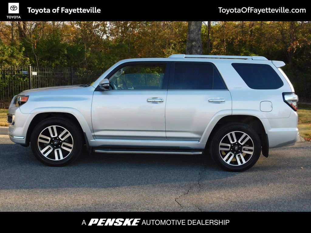 2016 Toyota 4Runner Limited photo 2