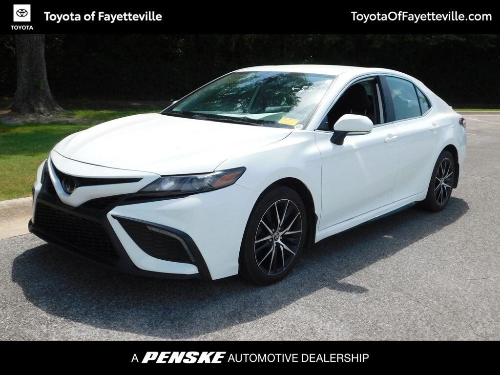 Used 2023 Toyota Camry SE Sedan