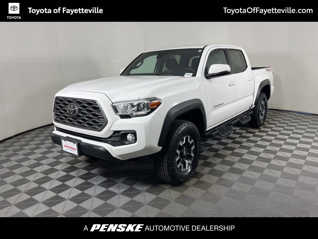 2022 Toyota Tacoma SR5's photo