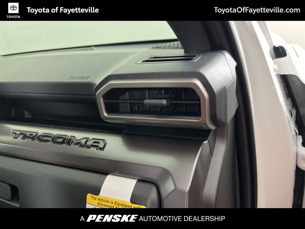 2026 Toyota Tacoma SR5 - Photo 12