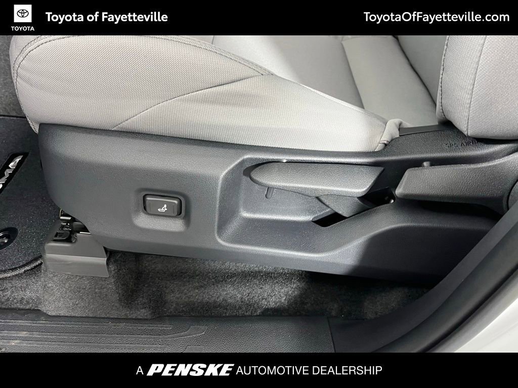 2026 Toyota Tacoma SR5 - Photo 21