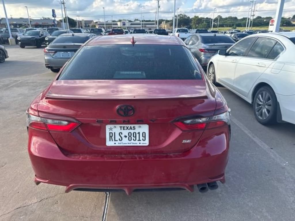 Used 2022 Toyota Camry SE Sedan