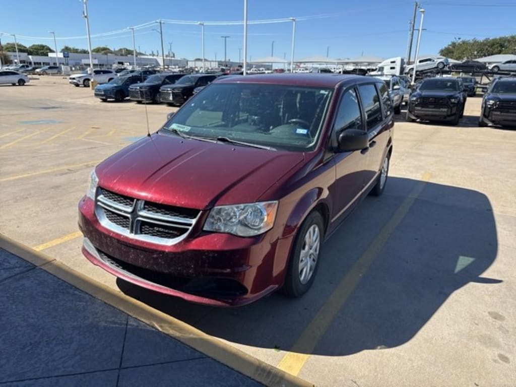 Used 2020 Dodge Grand Caravan SE Van Passenger Van