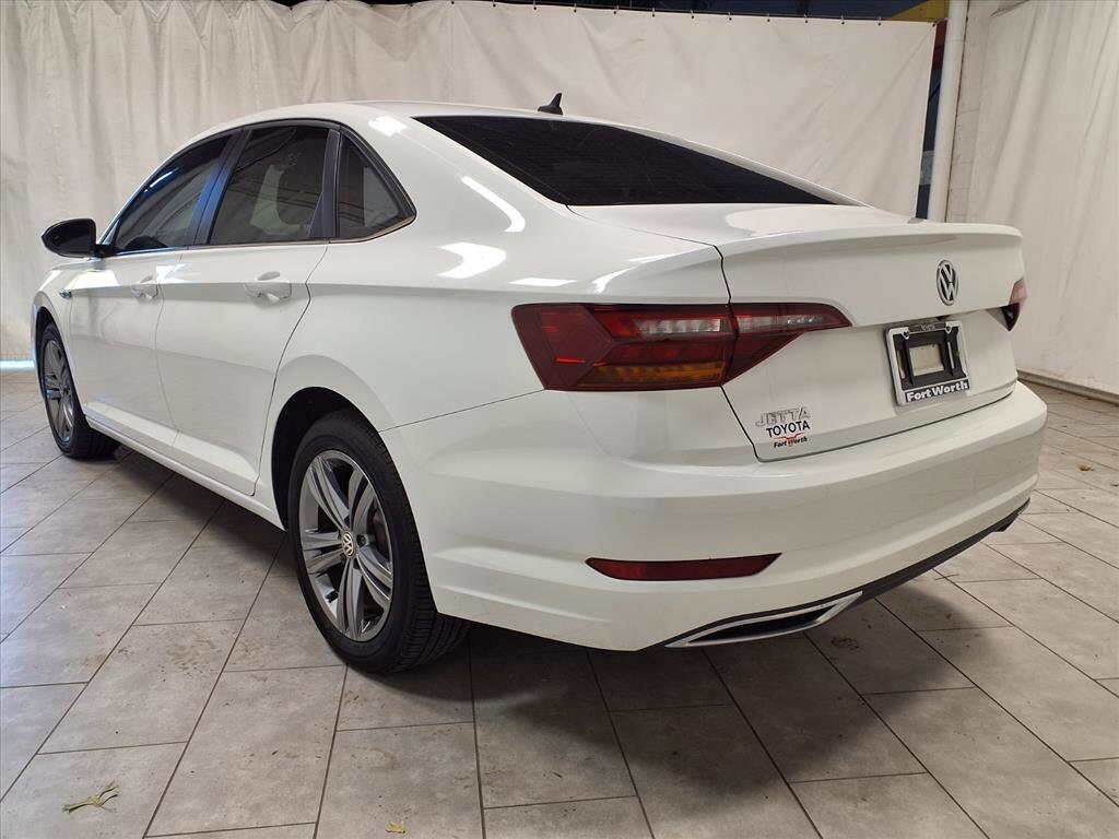 2019 Volkswagen Jetta 1.4T R-Line photo 4