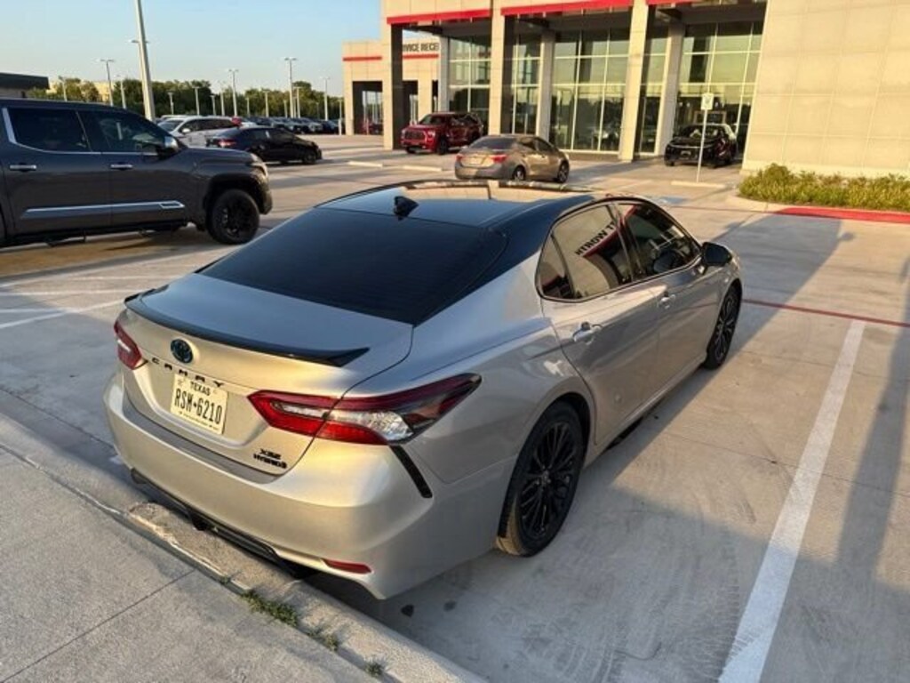Used 2022 Toyota Camry Hybrid XSE Sedan
