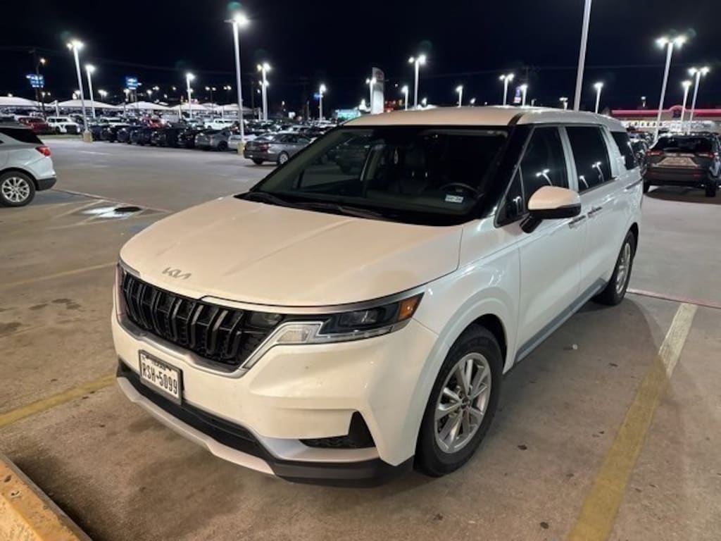 Used 2022 Kia Carnival LXS MPV