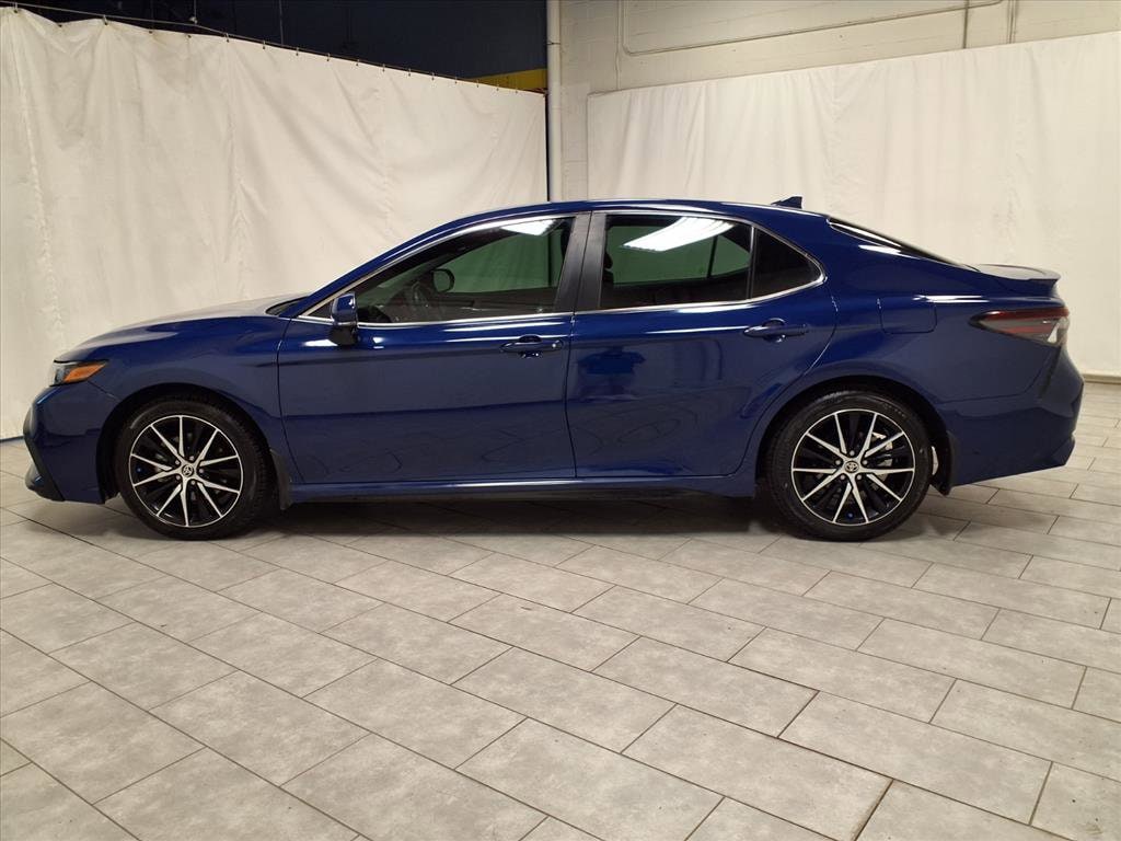 Used 2023 Toyota Camry SE Sedan