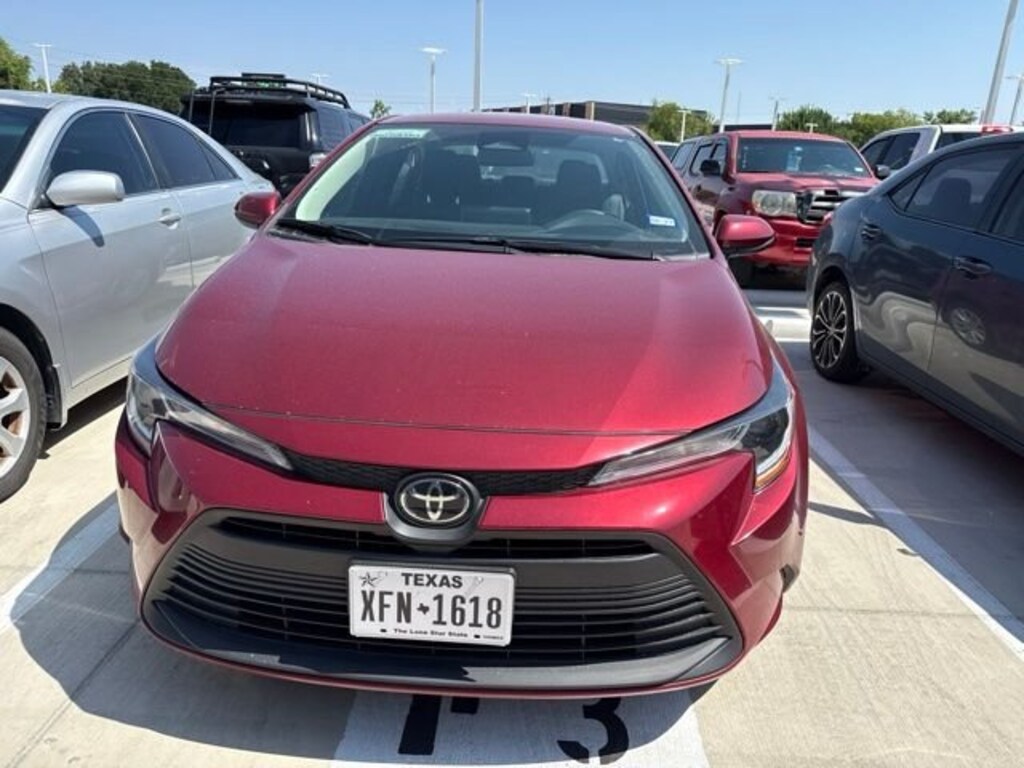 Used 2025 Toyota Corolla LE Sedan