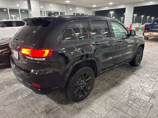Used 2018 Jeep Grand Cherokee Laredo 4x4 SUV