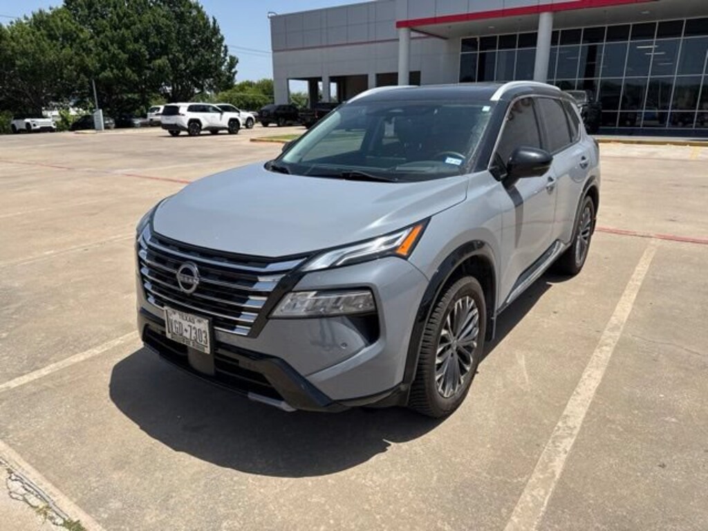 Used 2024 Nissan Rogue Platinum SUV