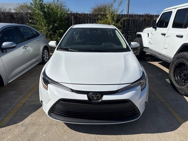 2024 Toyota Corolla LE photo 2