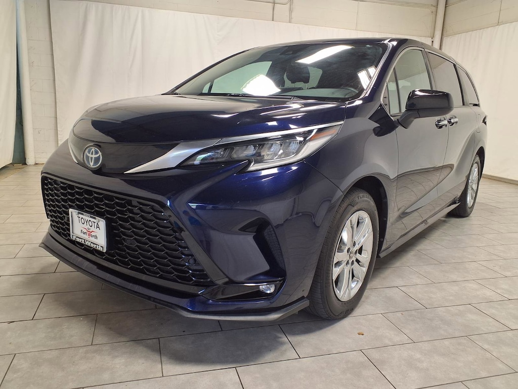 Used 2022 Toyota Sienna XSE 7 Passenger Van Passenger Van