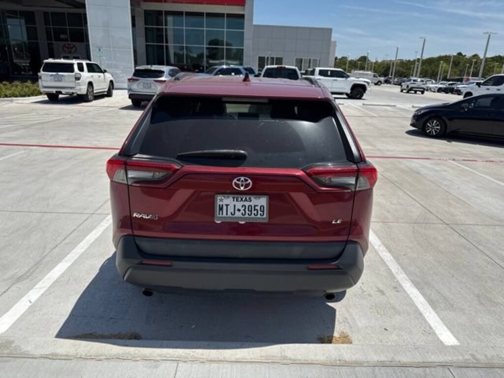 Used 2019 Toyota RAV4 LE SUV