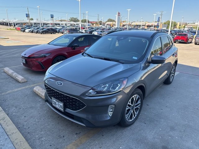 2022 Ford Escape SEL photo 2