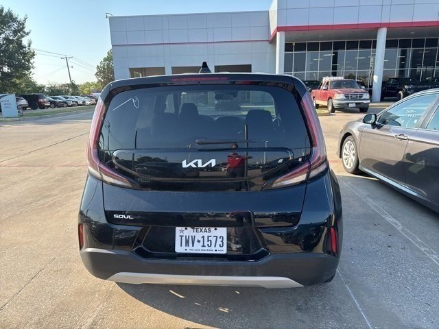 2024 Kia Soul LX photo 4