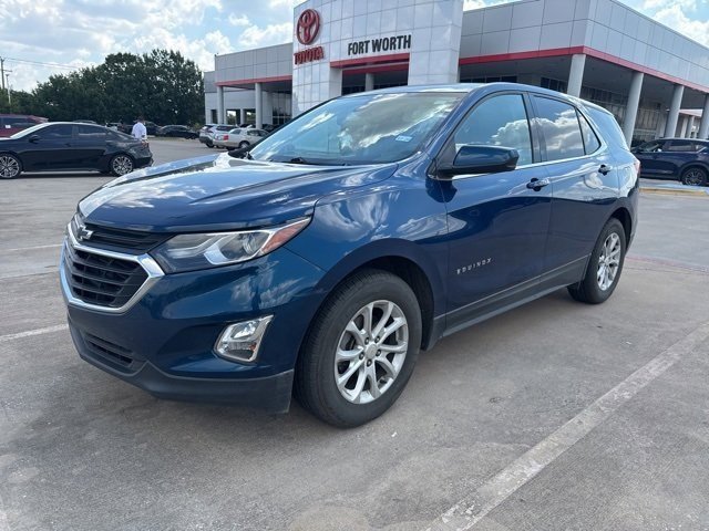 2020 Chevrolet Equinox LT photo 2