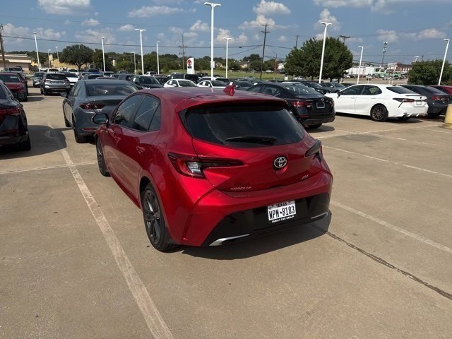 2025 Toyota Corolla XSE photo 2