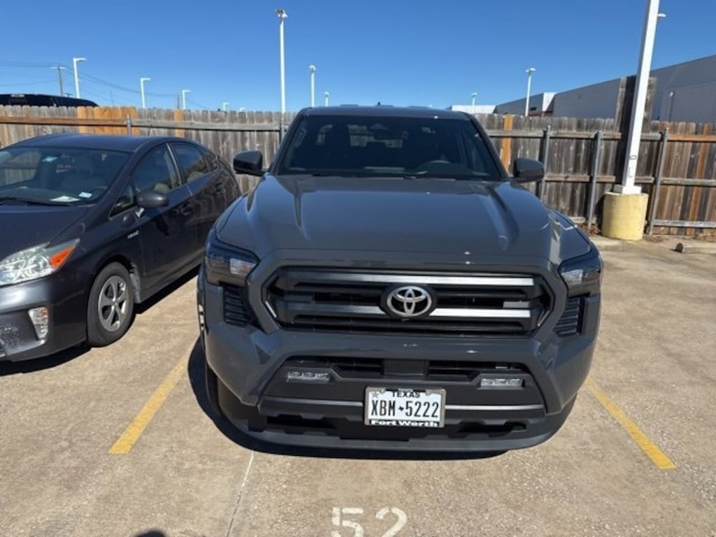 Used 2025 Toyota Tacoma SR5 Truck Double Cab