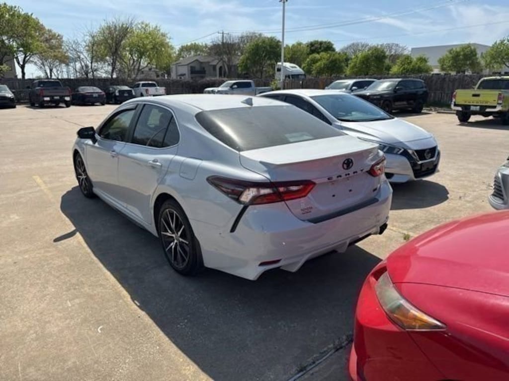 Used 2023 Toyota Camry SE Sedan