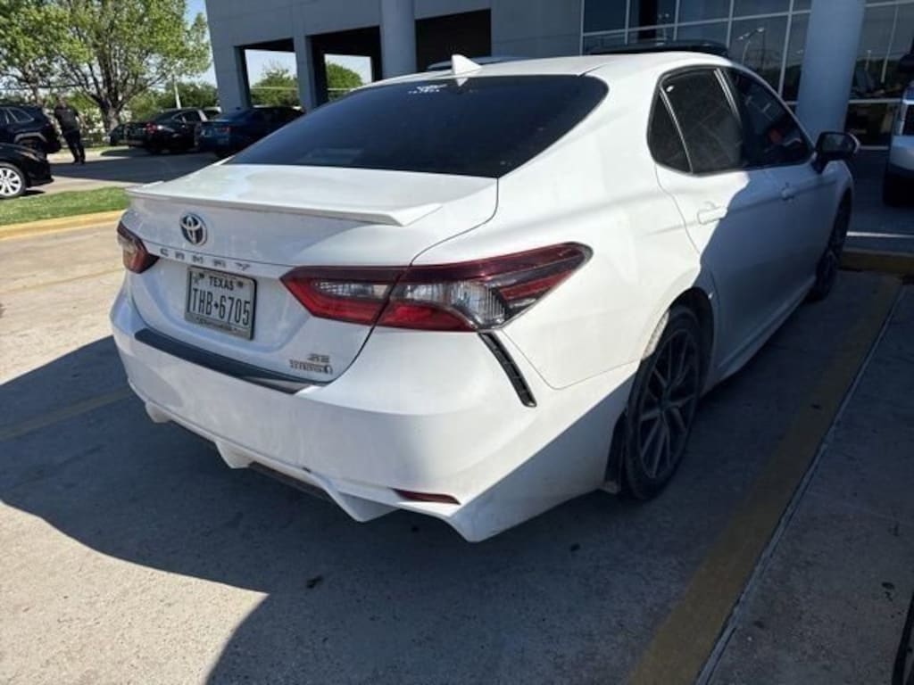 Used 2023 Toyota Camry Hybrid SE Sedan