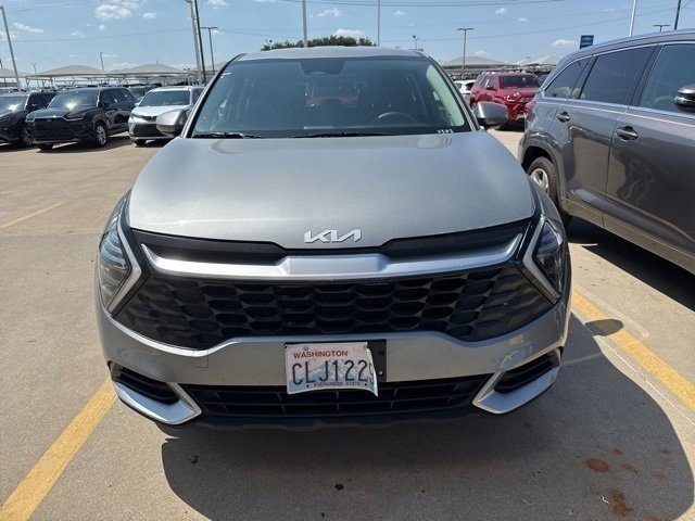 2024 Kia Sportage LX photo 2