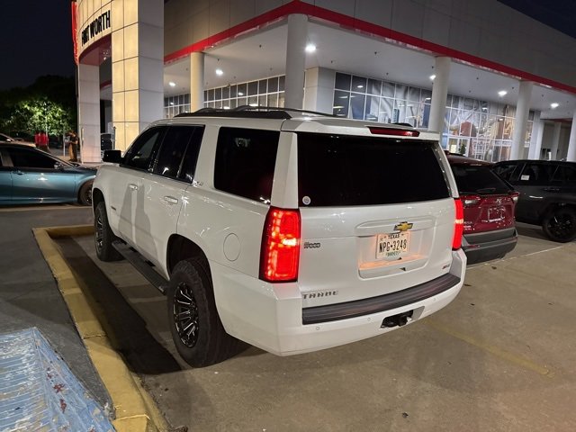 2017 Chevrolet Tahoe LT photo 3