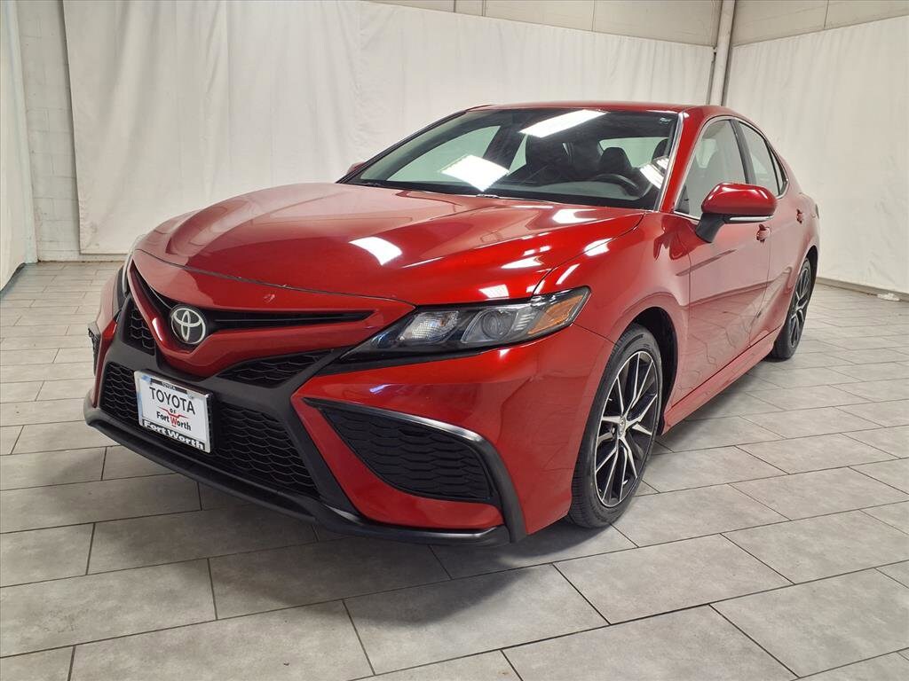 2024 Toyota Camry SE photo 2