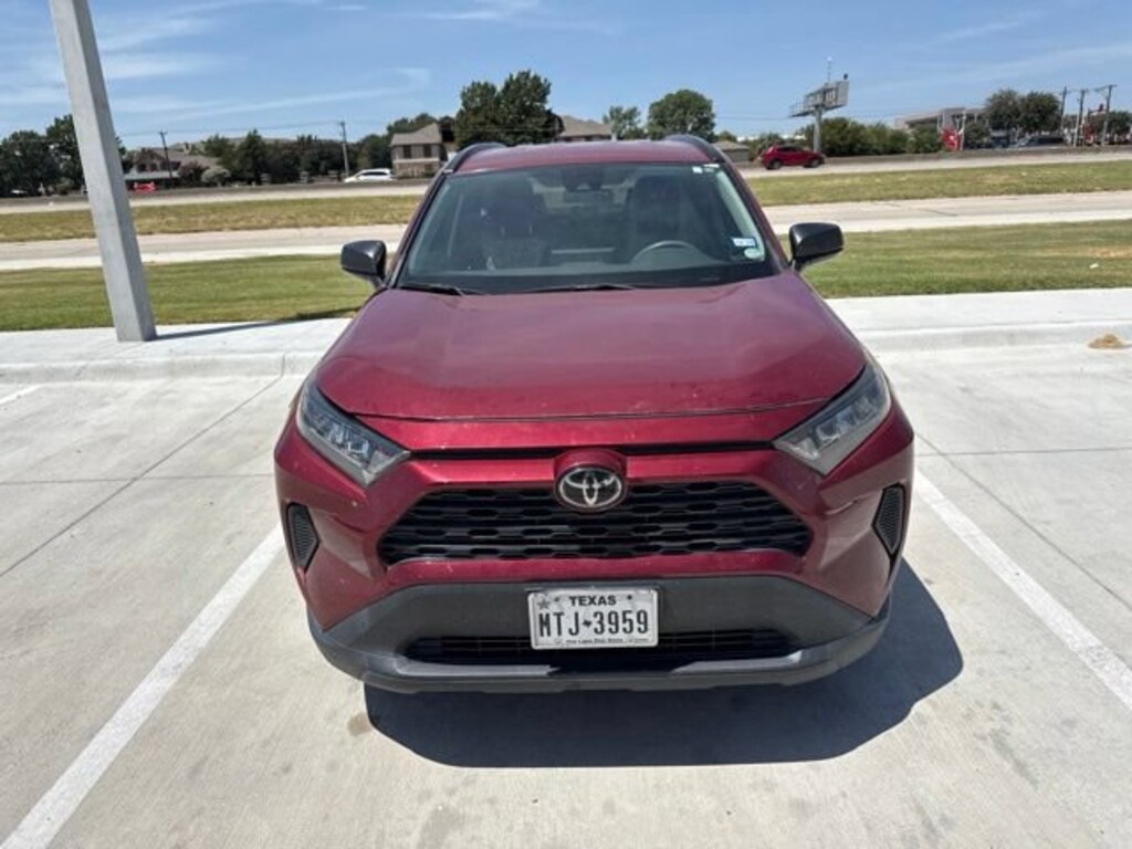 Used 2019 Toyota RAV4 LE SUV