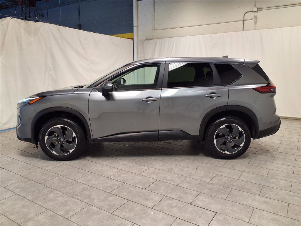 Used 2024 Nissan Rogue SV SUV