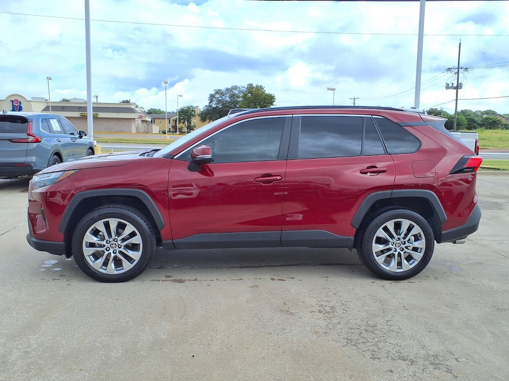 Used 2025 Toyota RAV4 XLE Premium SUV