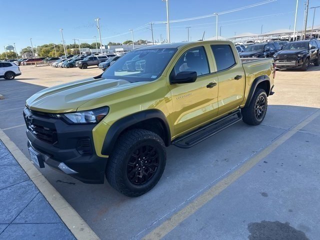 2023 Chevrolet Colorado Trail Boss photo 2