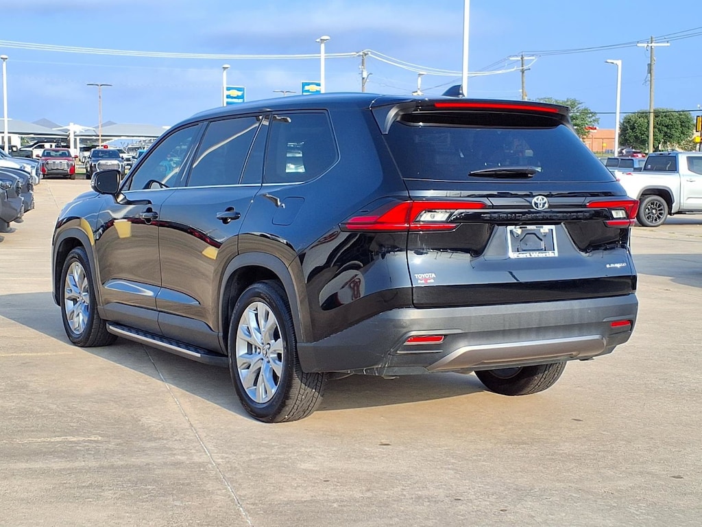 Used 2026 Toyota Grand Highlander LE SUV