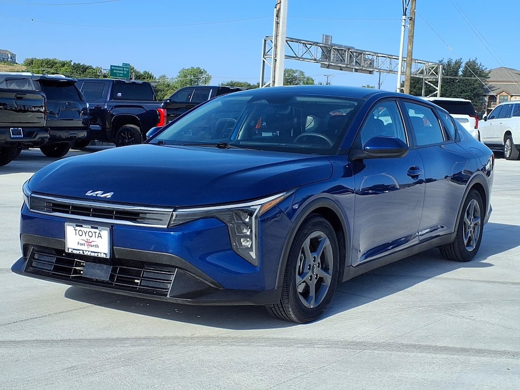 Used 2025 Kia K4 LXS Sedan