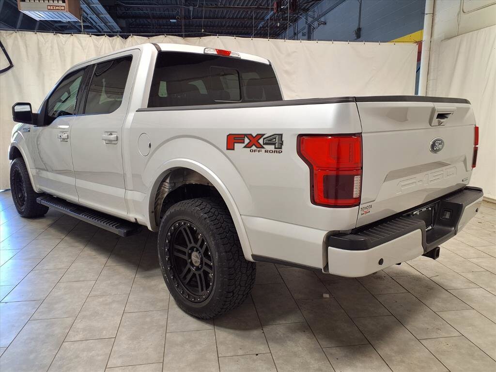 2019 Ford F-150 Lariat photo 2