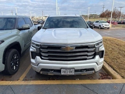 2023 Chevrolet Silverado 1500 High Country Truck Crew Cab