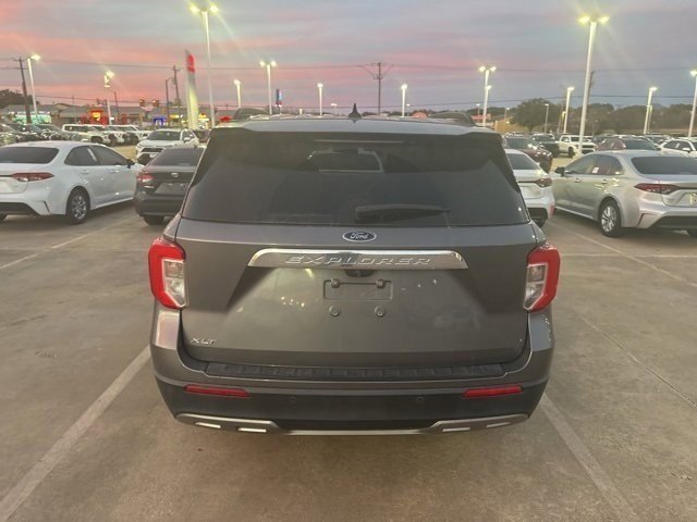 2021 Ford Explorer XLT photo 4